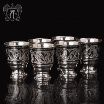 Набор серебряных стаканов «Виноградная лоза»